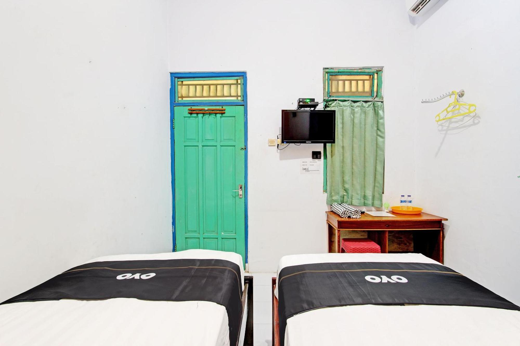 Capital O 92929 Hotel New Tirta Kencana Syariah Tegal  Dış mekan fotoğraf