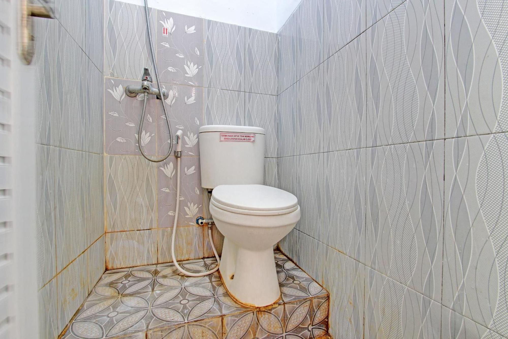 Capital O 92929 Hotel New Tirta Kencana Syariah Tegal  Dış mekan fotoğraf